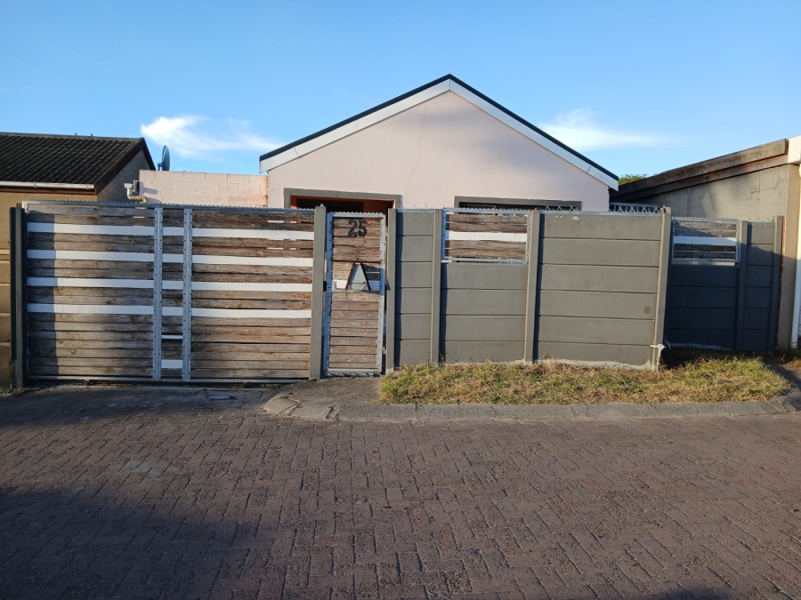 3 Bedroom Property for Sale in Silversands Western Cape